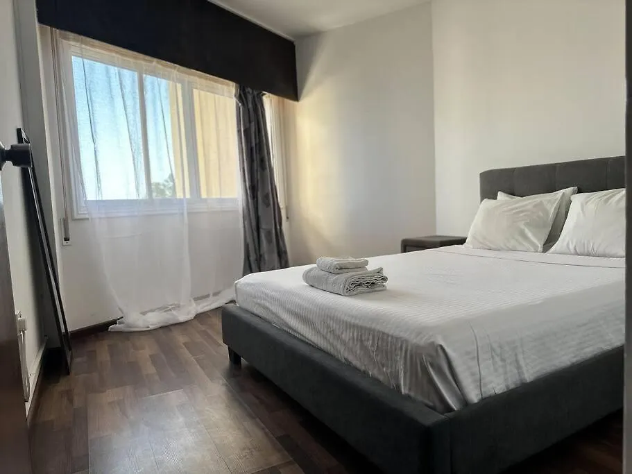 Sea View 1Br With Pool Access Apartment Larnaca Cyprus