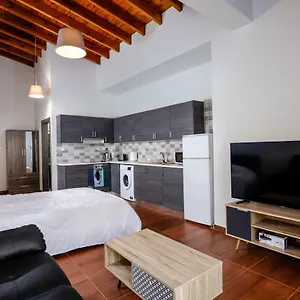 Апартаменты The Loft Studio, Ларнака